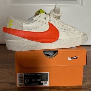 Nike Blazer Low '77 Jumbo
Sail/ Atomic Green/Rush Orange
Size 8.5 Women's Shoes